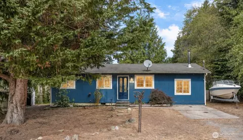 1447 Christine Ln, Camano Island, WA 98282