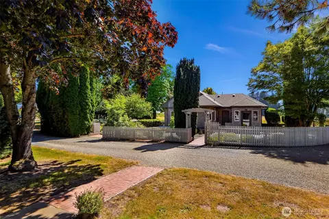 Exterior - 5836 Chuckanut Dr, Bow, WA 98232 photo 5 of 6
