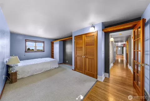 Bedroom - 5836 Chuckanut Dr, Bow, WA 98232 photo 3 of 5
