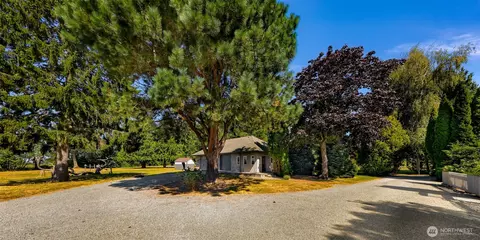 Exterior - 5836 Chuckanut Dr, Bow, WA 98232 photo 3 of 6