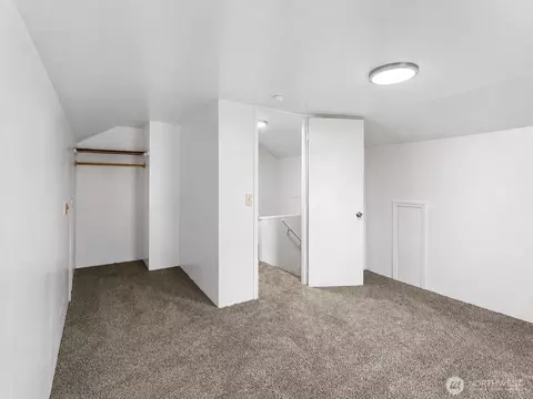 Bedroom - 263 28th Ave, Longview, WA 98632 photo 6 of 7