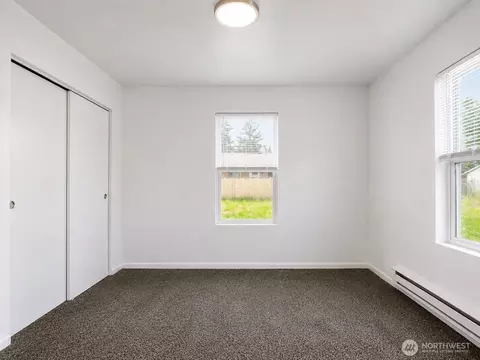 Bedroom - 263 28th Ave, Longview, WA 98632 photo 2 of 7