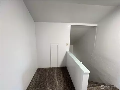 Entry Way - 263 28th Ave, Longview, WA 98632 photo 1 of 1