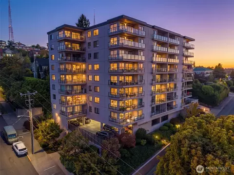 100 Ward St #303, Seattle, WA 98109