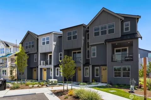 23340 Franklin Cir #14, Black Diamond, WA 98010