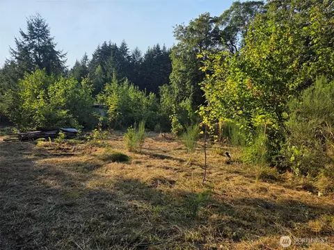27313 Vashon Hwy SW, Vashon, WA 98070