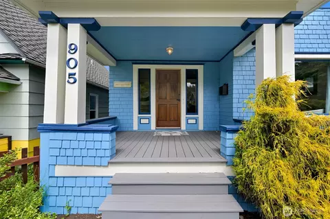 Exterior - 905 E Maple St, Bellingham, WA 98225 photo 2 of 7