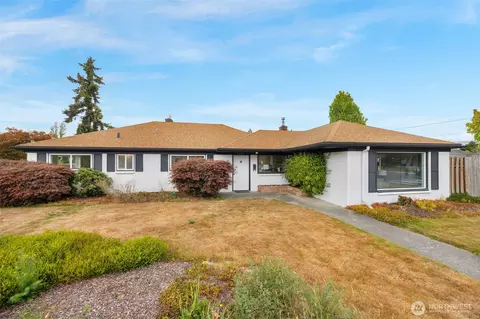 1425 Broad St, Mount Vernon, WA 98274