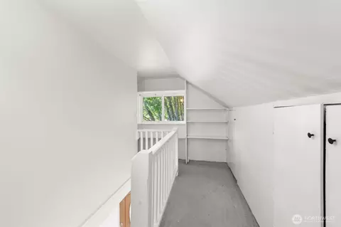 Entry Way - 140 Front St, Doty, WA 98539 photo 1 of 1