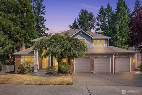 10118 184th Ave NE, Redmond, WA 98052