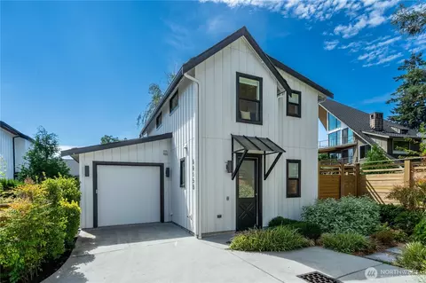 6915 55th Ave S #B, Seattle, WA 98118