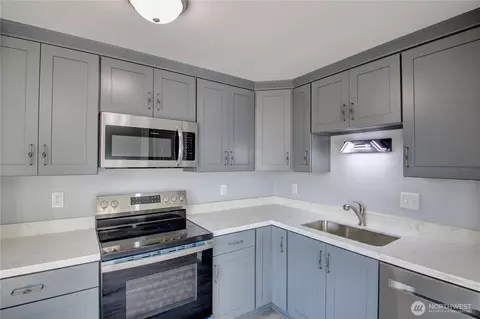 Kitchen - 2524 Walnut St, Everett, WA 98201 photo 4 of 4