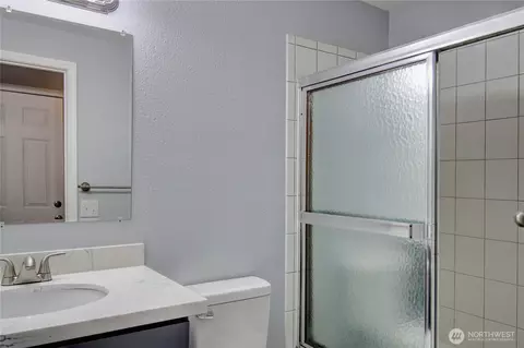 Bath - 2524 Walnut St, Everett, WA 98201 photo 1 of 2