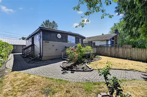 7768 14th Ave SW, Seattle, WA 98106