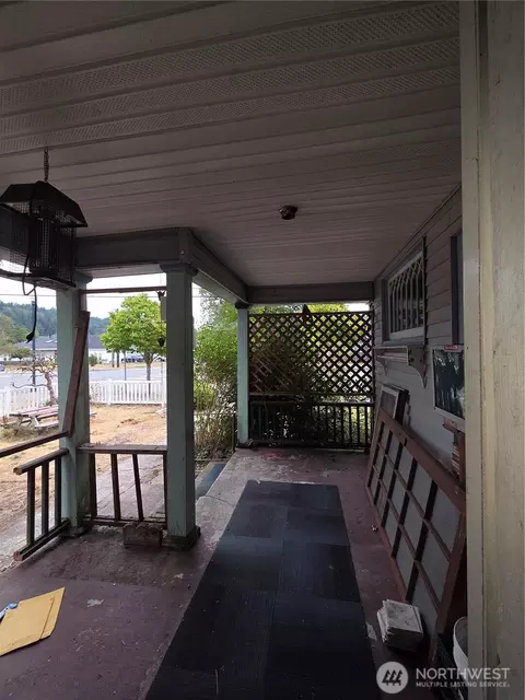 Exterior - 111 Calistoga St E, Orting, WA 98360 photo 16 of 17