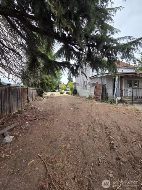 Exterior - 111 Calistoga St E, Orting, WA 98360 photo 15 of 17