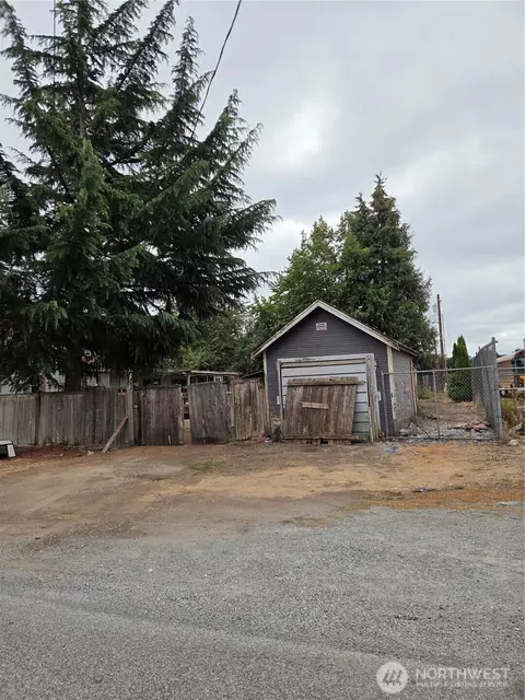 Exterior - 111 Calistoga St E, Orting, WA 98360 photo 17 of 17