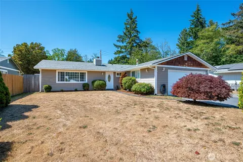 6779 Troy Ln NE, Bremerton, WA 98311