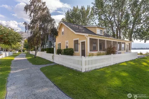 117 Barefoot Ln, Oroville, WA 98844