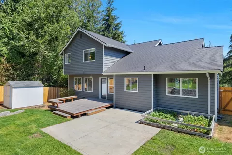 Exterior - 5226 Narbeck Ave, Everett, WA 98203 photo 9 of 10