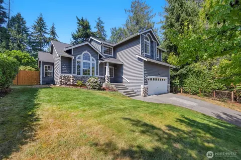 Exterior - 5226 Narbeck Ave, Everett, WA 98203 photo 3 of 10