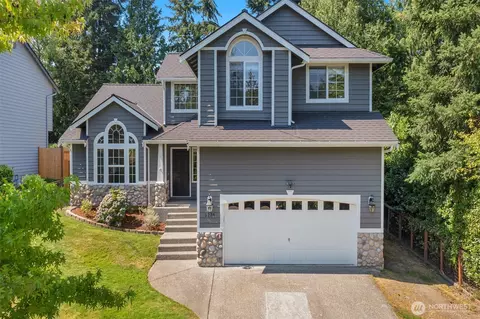 Exterior - 5226 Narbeck Ave, Everett, WA 98203 photo 2 of 10