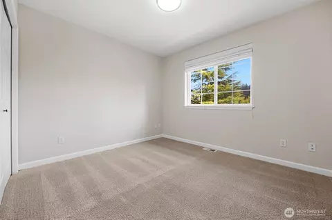 Bedroom - 5226 Narbeck Ave, Everett, WA 98203 photo 4 of 5