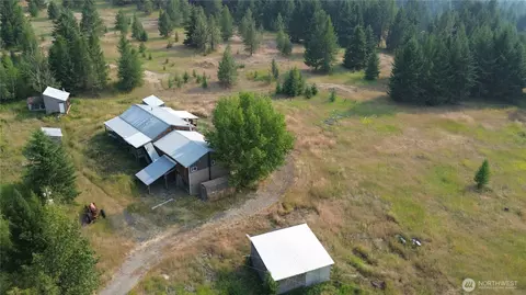 519 Pontiac Ridge Rd, Oroville, WA 98844