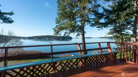24 Starboard Rd, Lopez Island, WA 98261