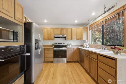 Kitchen - 15031 93rd Pl NE, Bothell, WA 98011 photo 1 of 4