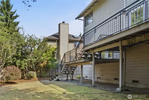 Exterior - 15031 93rd Pl NE, Bothell, WA 98011 photo 6 of 7