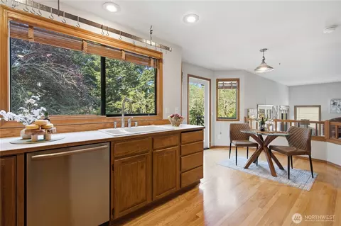 Kitchen - 15031 93rd Pl NE, Bothell, WA 98011 photo 3 of 4