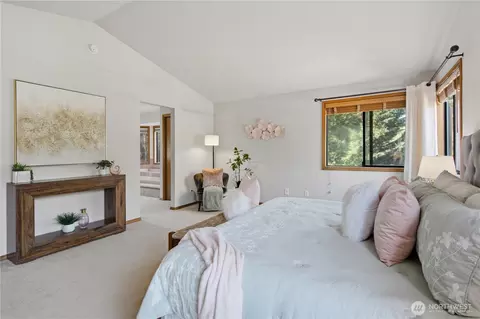 Bedroom - 15031 93rd Pl NE, Bothell, WA 98011 photo 4 of 8