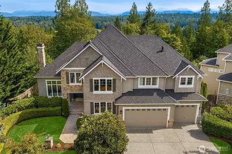 2046 277th Ave SE, Sammamish, WA 98075