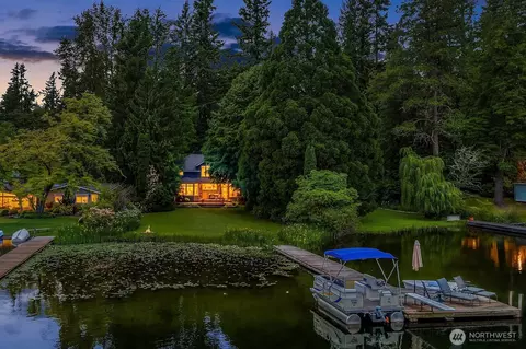 2459 215th Ave SE, Sammamish, WA 98075