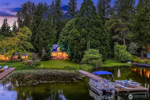 2459 215th Ave SE, Sammamish, WA 98075