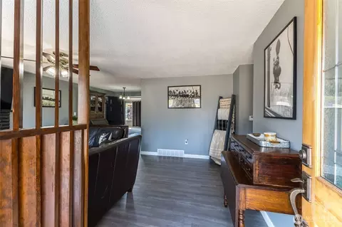 Entry Way - 26217 SE 426th St, Enumclaw, WA 98022 photo 1 of 3