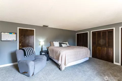Bedroom - 26217 SE 426th St, Enumclaw, WA 98022 photo 9 of 9