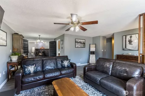 Living - 26217 SE 426th St, Enumclaw, WA 98022 photo 2 of 2