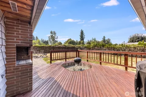 Exterior - 26217 SE 426th St, Enumclaw, WA 98022 photo 1 of 5
