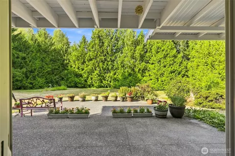 Exterior - 12731 25th Ave SE, Everett, WA 98208 photo 6 of 14