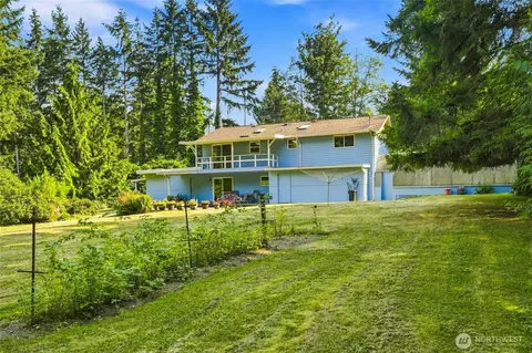 Exterior - 12731 25th Ave SE, Everett, WA 98208 photo 8 of 14
