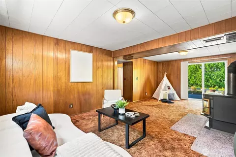 Living - 12731 25th Ave SE, Everett, WA 98208 photo 6 of 6