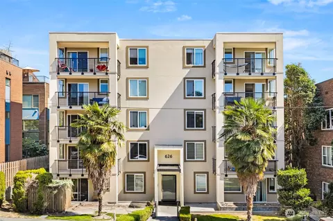 626 4th Ave W #504, Seattle, WA 98119