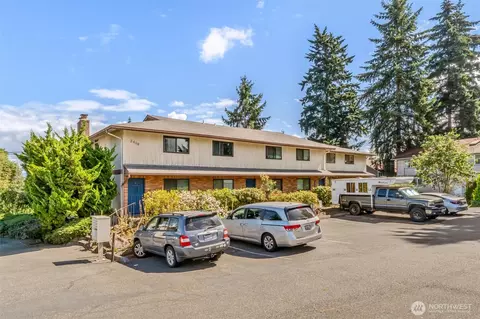 Exterior - 2418 Euclid Ave #6, Everett, WA 98203 photo 7 of 7