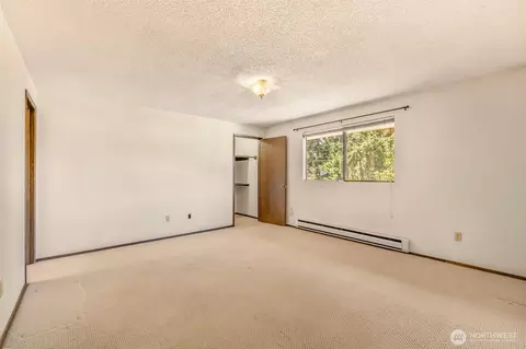 Bedroom - 2418 Euclid Ave #6, Everett, WA 98203 photo 1 of 4