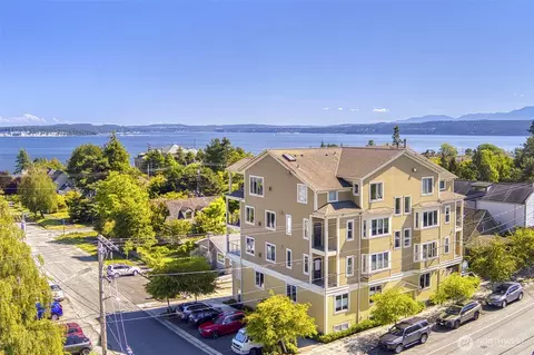 1215 Lawrence St #101, Port Townsend, WA 98368