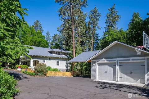 Exterior - 917 E 20th Ave, Spokane, WA 99203 photo 3 of 7