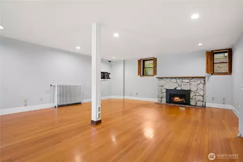 Living - 917 E 20th Ave, Spokane, WA 99203 photo 6 of 6