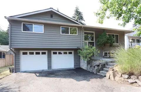 1853 N 200th St, Shoreline, WA 98133